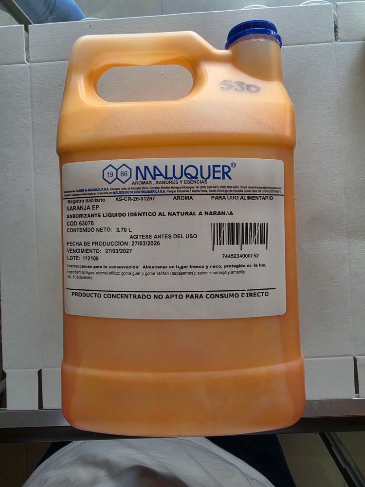 Bidon plástico naranja de 3.70 L con saborizante liquido sabor
