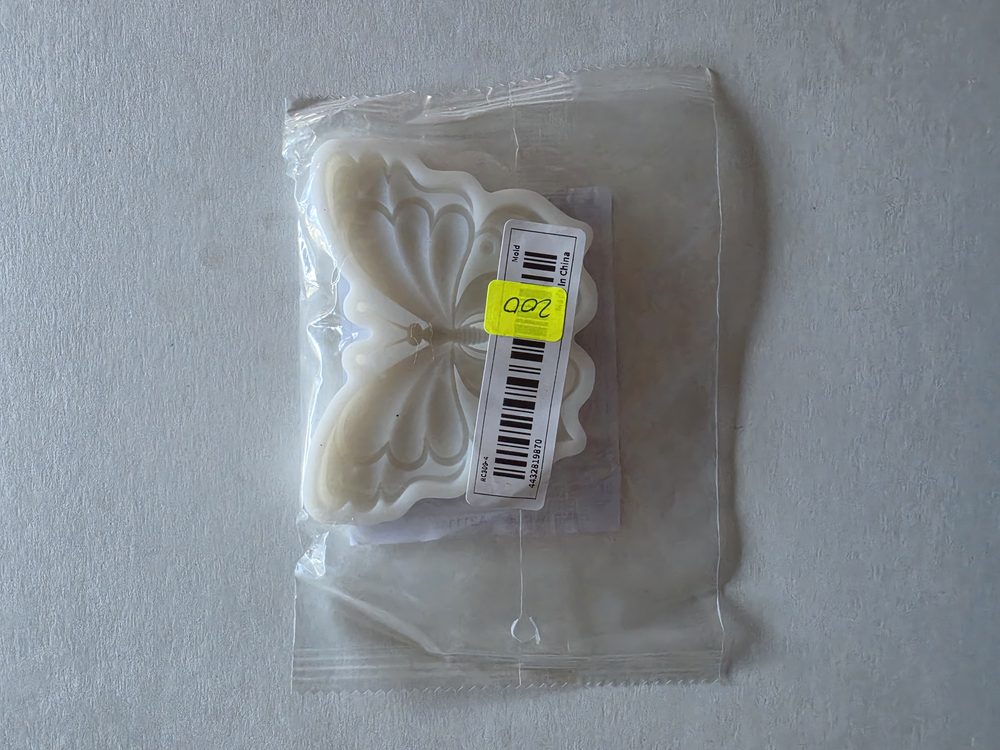 Molde de silicón blanco de una sola cavidad en forma de mariposa