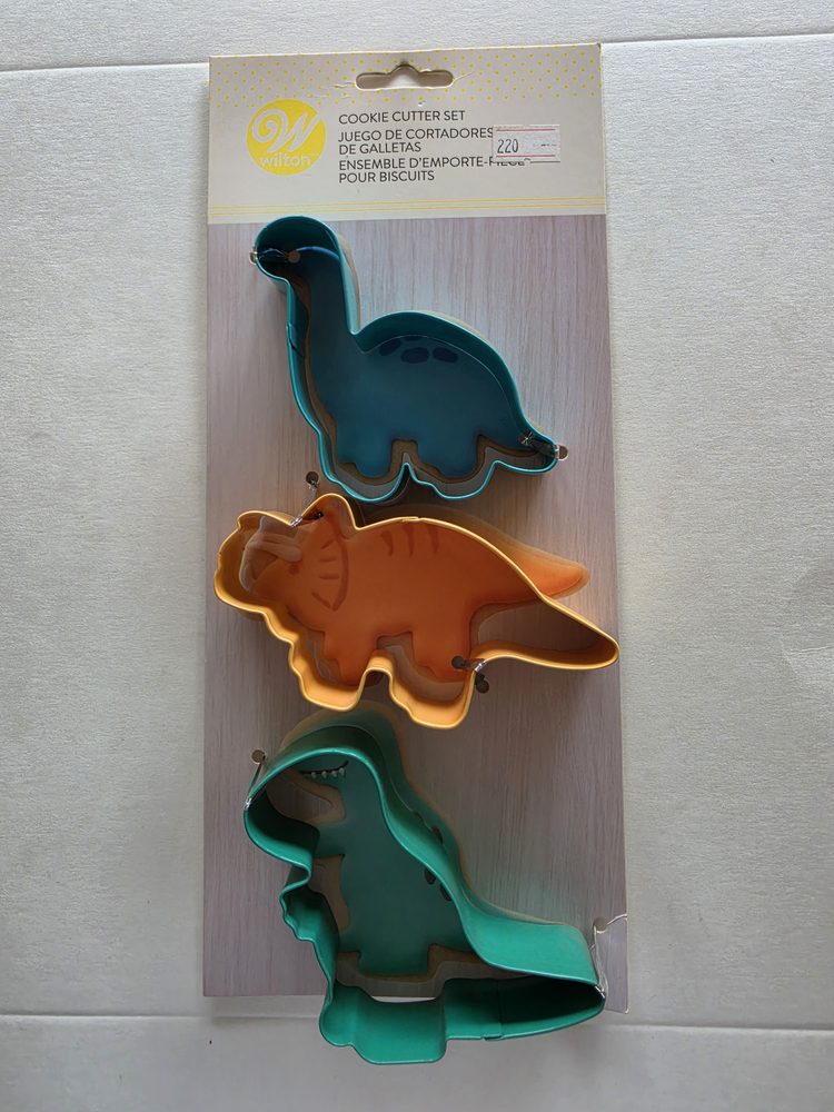 Set de 3 cortadores metálicos de galleta con forma de dinosaurios